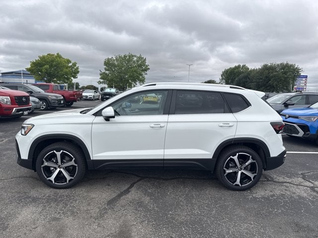 2026 Volkswagen Taos SEL