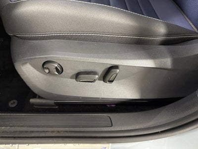 2025 Volkswagen Taos SEL