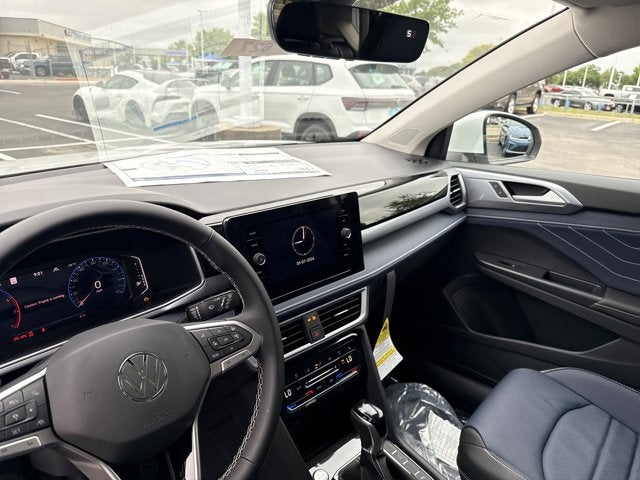 2026 Volkswagen Taos SEL