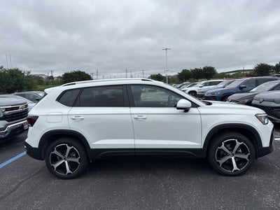 2026 Volkswagen Taos SEL