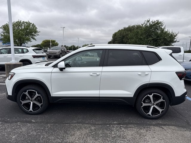 2026 Volkswagen Taos SEL