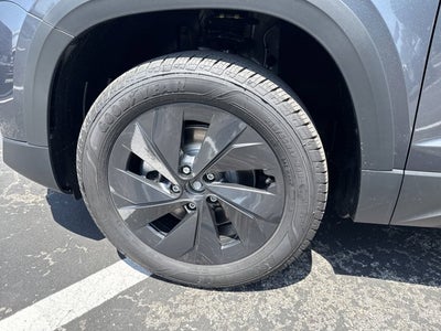 2025 Volkswagen Taos S