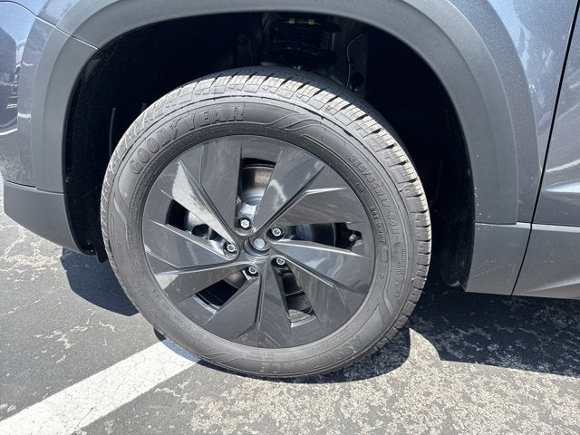 2025 Volkswagen Taos S