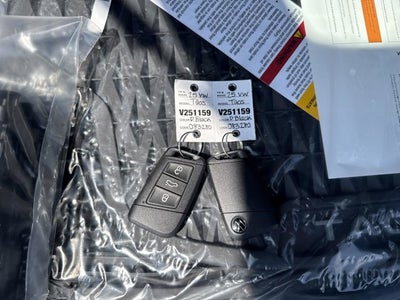 2025 Volkswagen Taos S