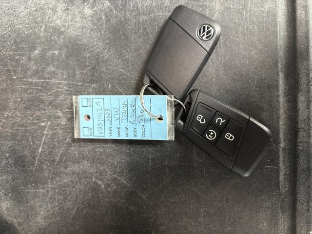 2023 Volkswagen Tiguan SE R-Line Black