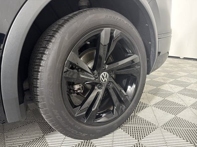 2024 Volkswagen Tiguan SE R-Line Black