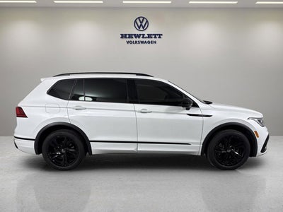 2023 Volkswagen Tiguan SE R-Line Black