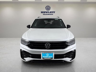 2023 Volkswagen Tiguan SE R-Line Black