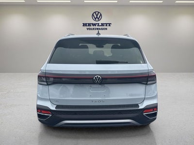 2026 Volkswagen Taos SE