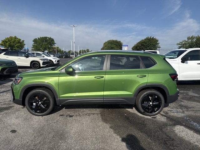 2026 Volkswagen Taos SE