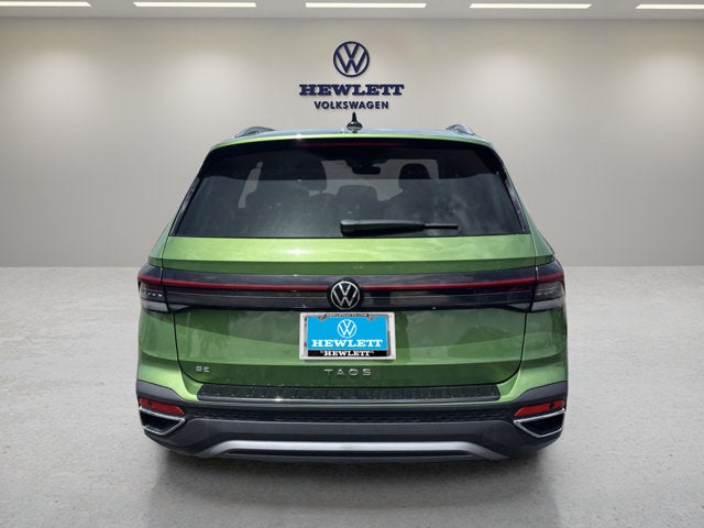 2026 Volkswagen Taos SE