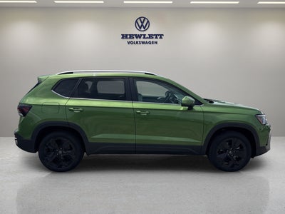 2026 Volkswagen Taos SE