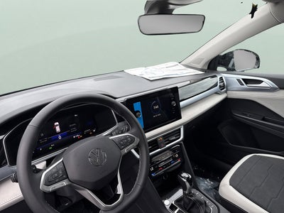 2026 Volkswagen Taos SE