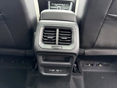 2026 Volkswagen Taos SE