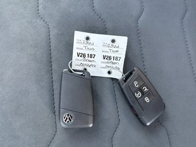 2026 Volkswagen Taos SE