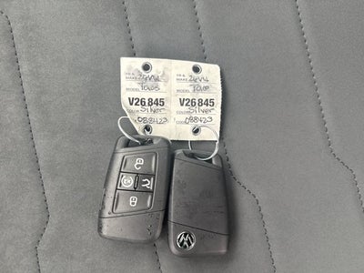 2026 Volkswagen Taos SE