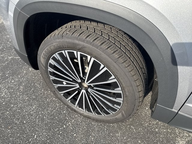 2026 Volkswagen Taos SE