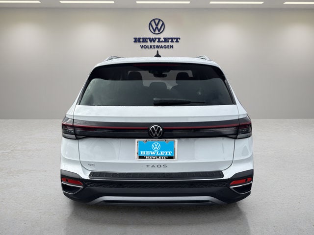 2026 Volkswagen Taos SE
