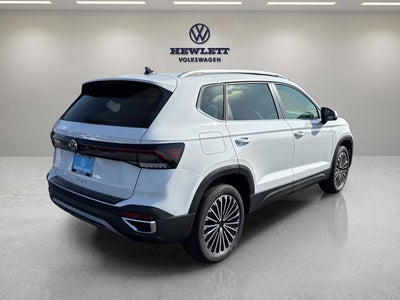 2025 Volkswagen Taos SE