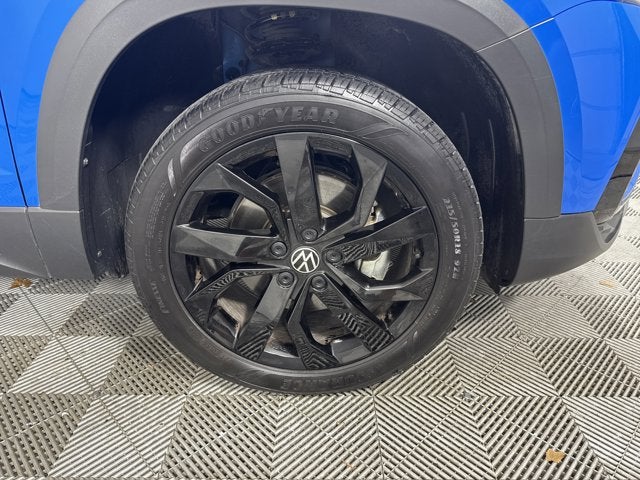 2023 Volkswagen Taos SE