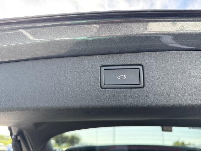 2025 Volkswagen Tiguan SE