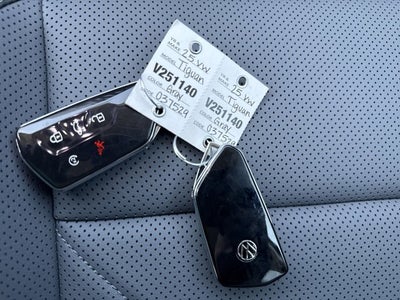 2025 Volkswagen Tiguan SE