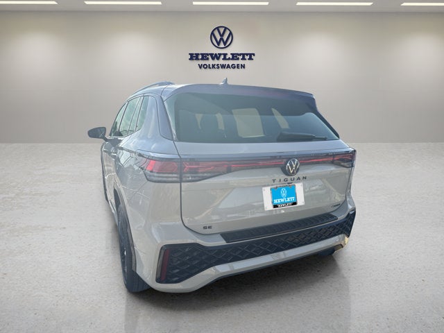 2026 Volkswagen Tiguan SE R-Line Black