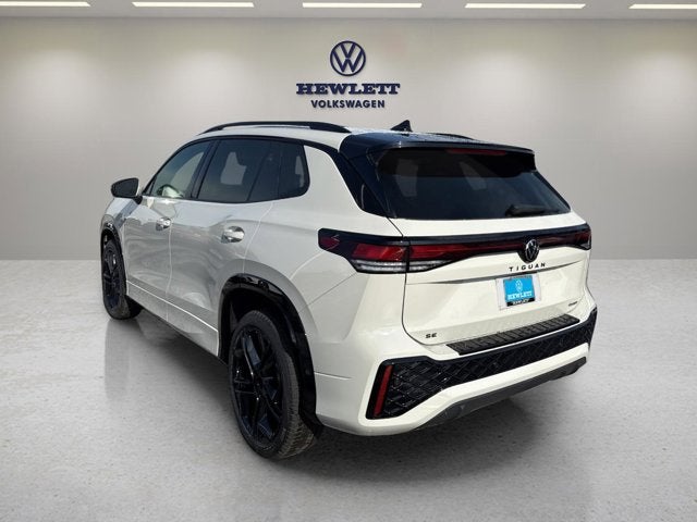 2026 Volkswagen Tiguan SE R-Line Black