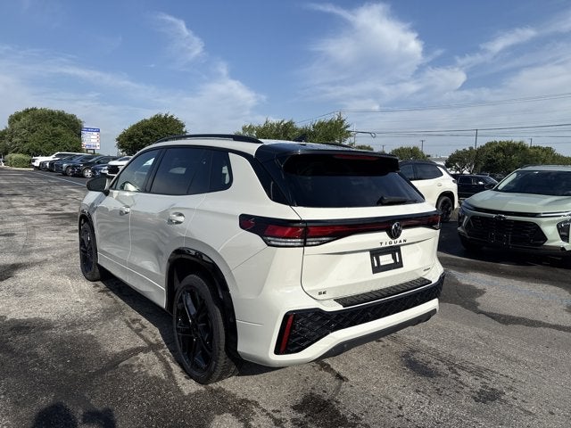 2026 Volkswagen Tiguan SE R-Line Black