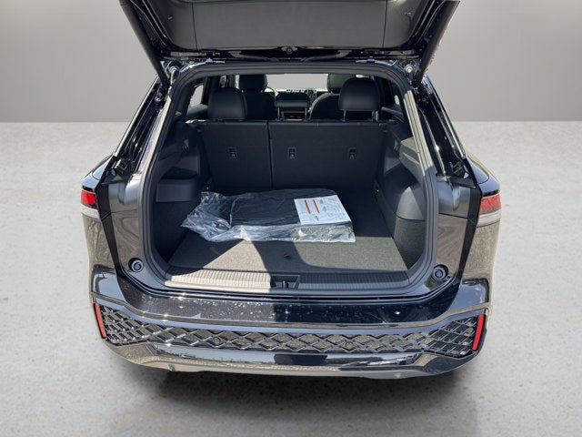2025 Volkswagen Tiguan SE R-Line Black