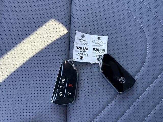 2026 Volkswagen Tiguan SE R-Line Black