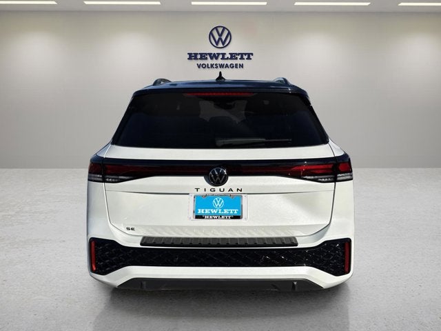 2026 Volkswagen Tiguan SE R-Line Black