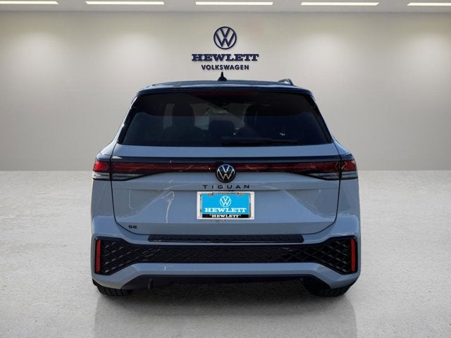 2026 Volkswagen Tiguan SE R-Line Black