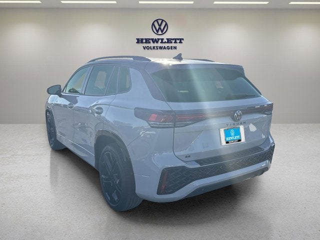 2026 Volkswagen Tiguan SE R-Line Black