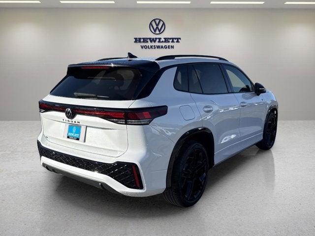 2026 Volkswagen Tiguan SE R-Line Black