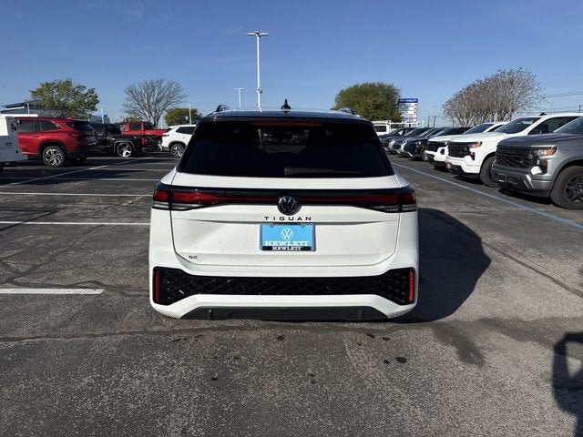 2026 Volkswagen Tiguan SE R-Line Black