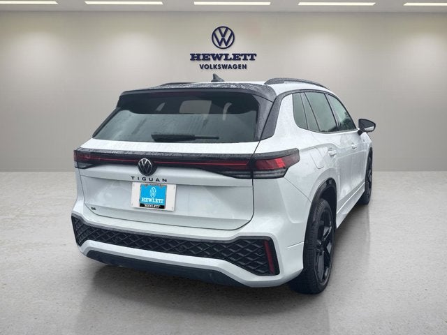2026 Volkswagen Tiguan SE R-Line Black