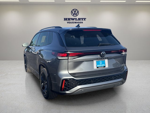 2026 Volkswagen Tiguan SE R-Line Black