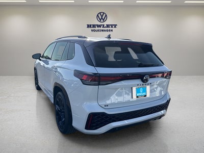 2026 Volkswagen Tiguan SE R-Line Black