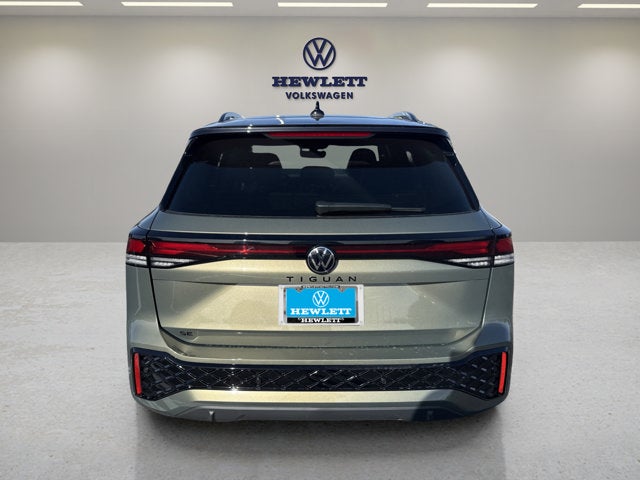 2026 Volkswagen Tiguan SE R-Line Black
