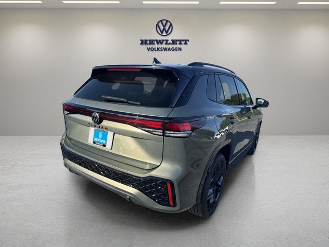 2026 Volkswagen Tiguan SE R-Line Black