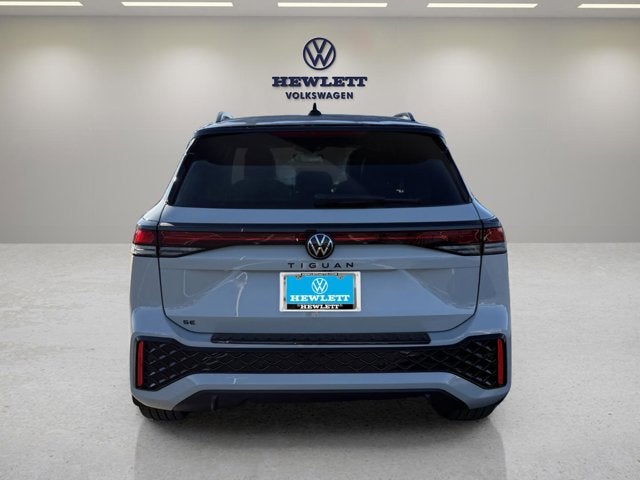 2026 Volkswagen Tiguan SE R-Line Black
