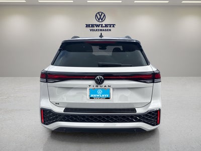 2026 Volkswagen Tiguan SE R-Line Black