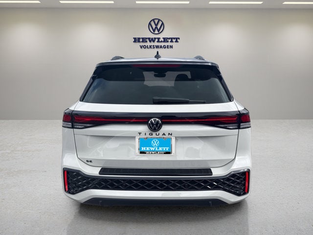 2026 Volkswagen Tiguan SE R-Line Black