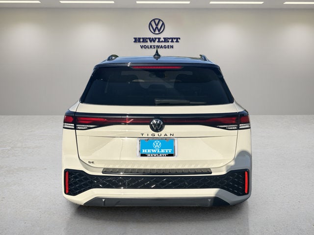 2026 Volkswagen Tiguan SE R-Line Black