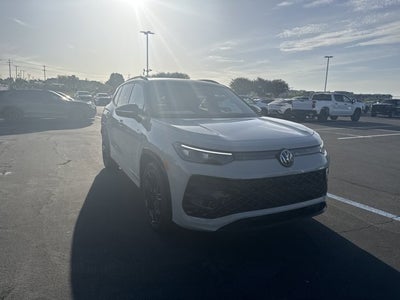 2026 Volkswagen Tiguan SE R-Line Black