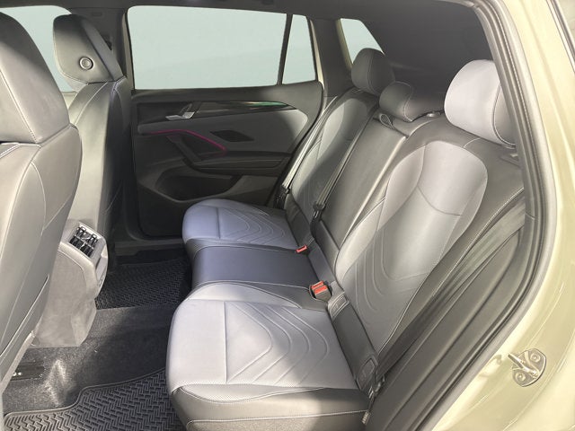 2025 Volkswagen Tiguan SE R-Line Black