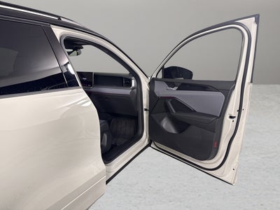 2025 Volkswagen Tiguan SE R-Line Black