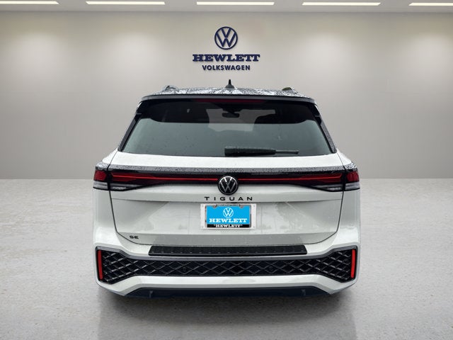 2026 Volkswagen Tiguan SE R-Line Black
