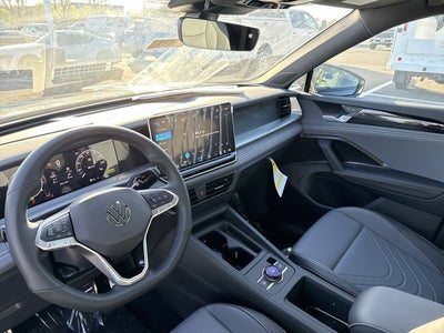 2026 Volkswagen Tiguan SE R-Line Black